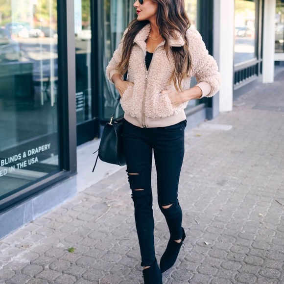 Fuzzy jacket - Picture 3 of 4